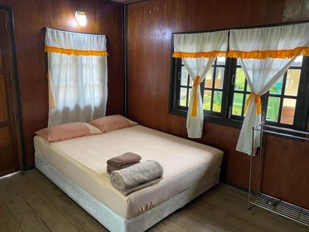 Pinks Bungalow Baan Tai Esterno foto