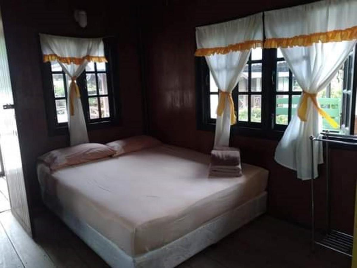 Pinks Bungalow Baan Tai Esterno foto