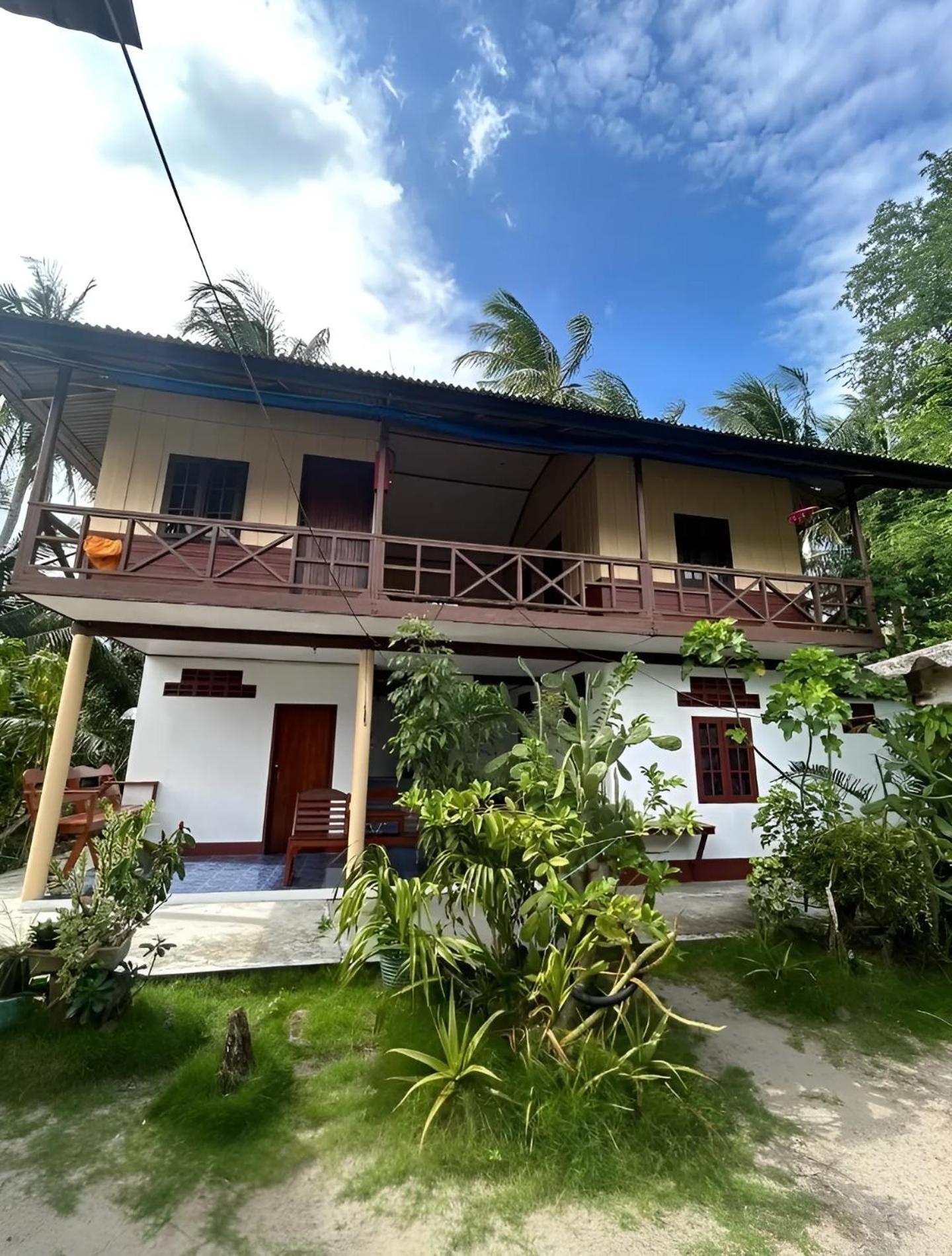 Pinks Bungalow Baan Tai Esterno foto