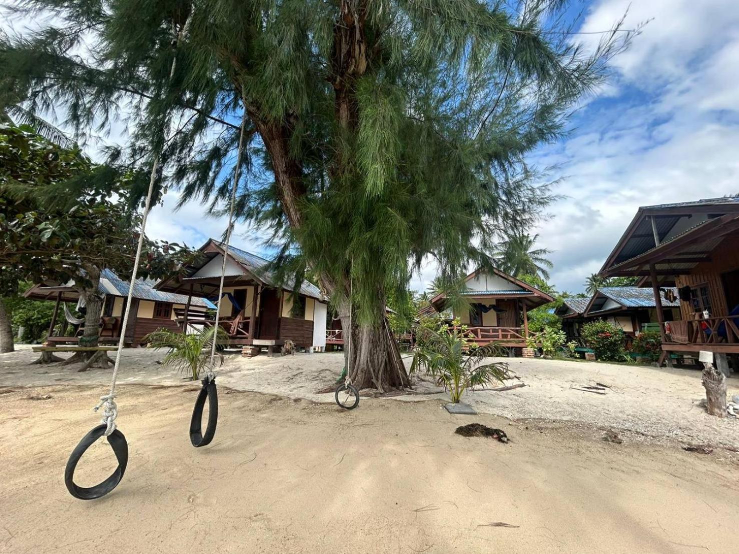 Pinks Bungalow Baan Tai Esterno foto