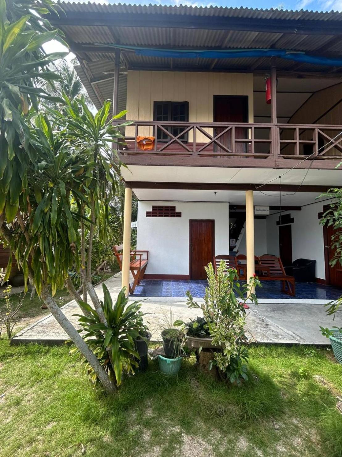 Pinks Bungalow Baan Tai Esterno foto