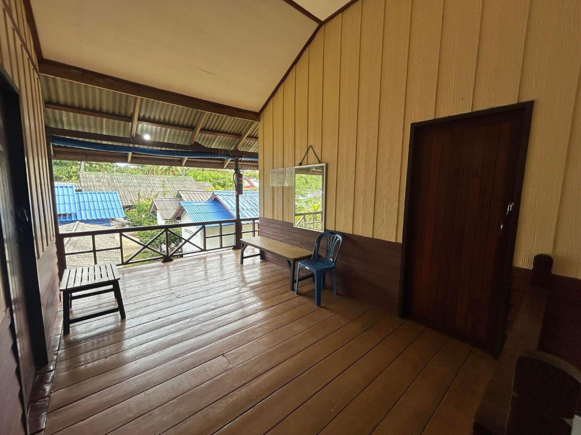 Pinks Bungalow Baan Tai Esterno foto